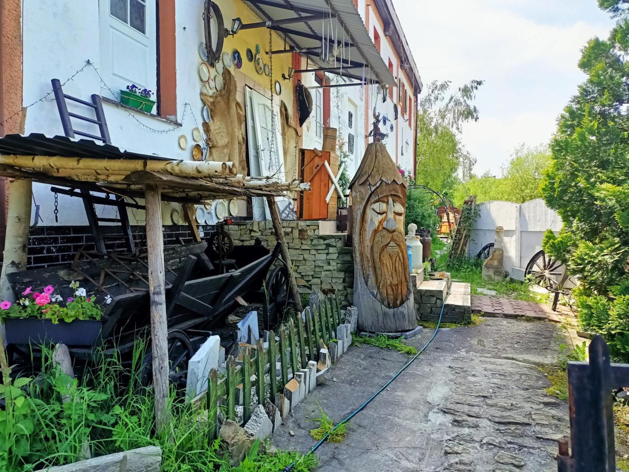 Hostel Apollo Зомбковице-Слёнске Экстерьер фото