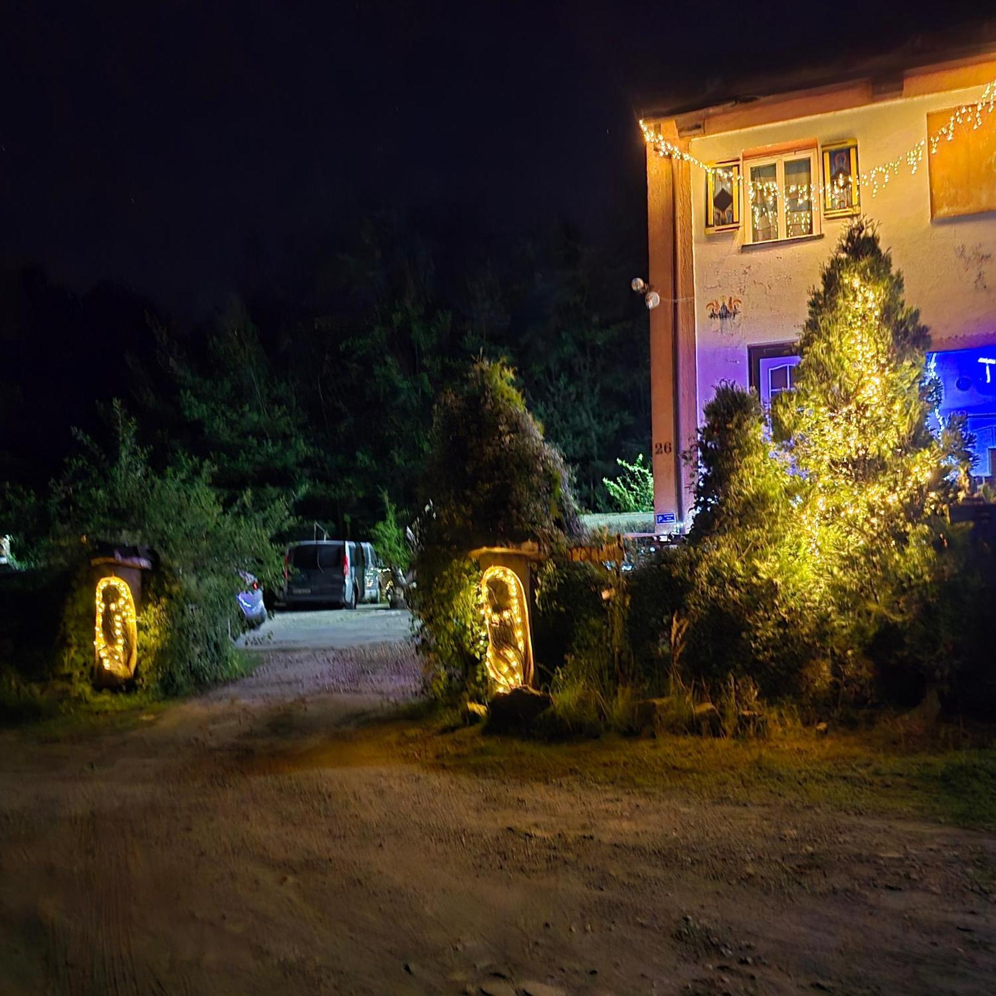 Hostel Apollo Зомбковице-Слёнске Экстерьер фото