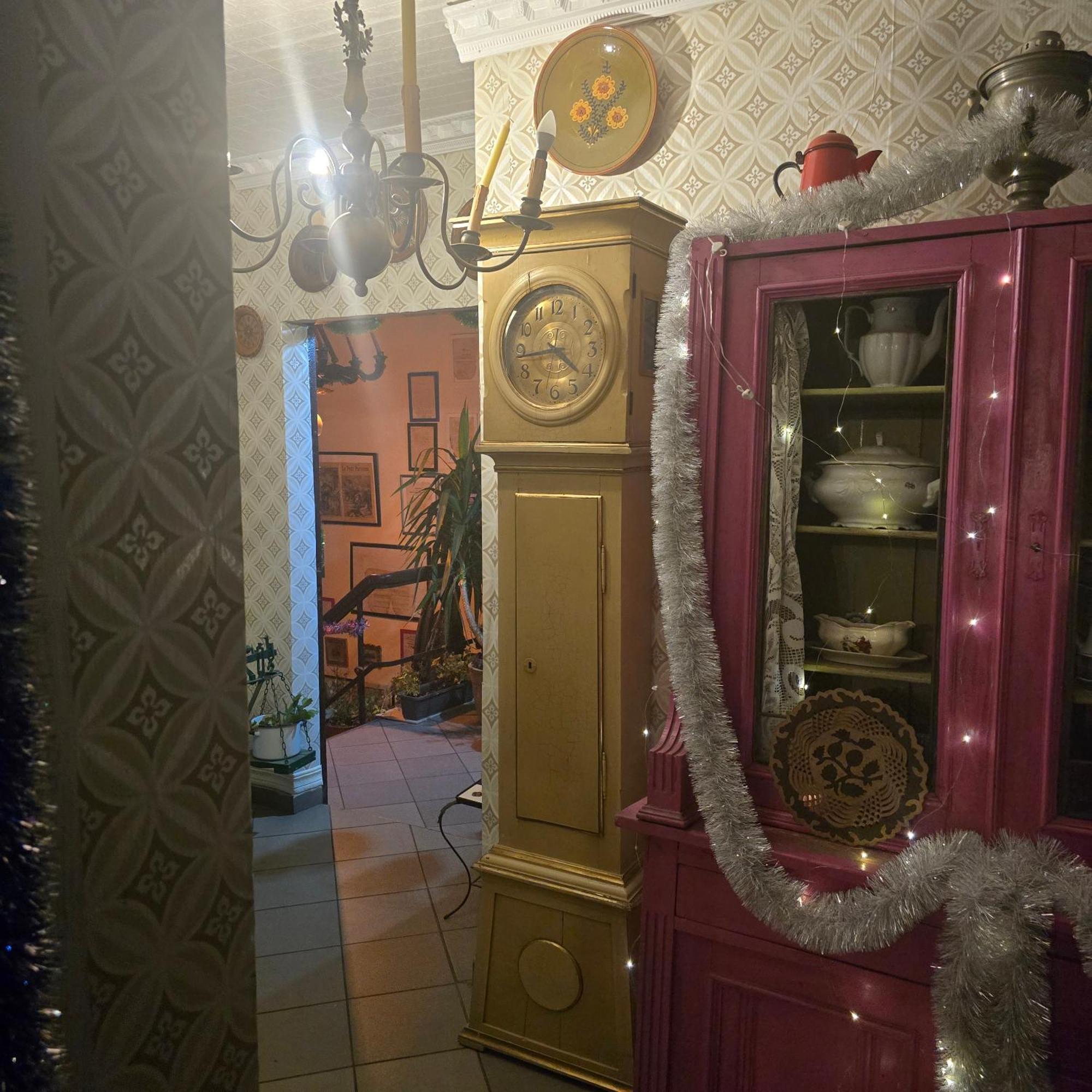 Hostel Apollo Зомбковице-Слёнске Экстерьер фото